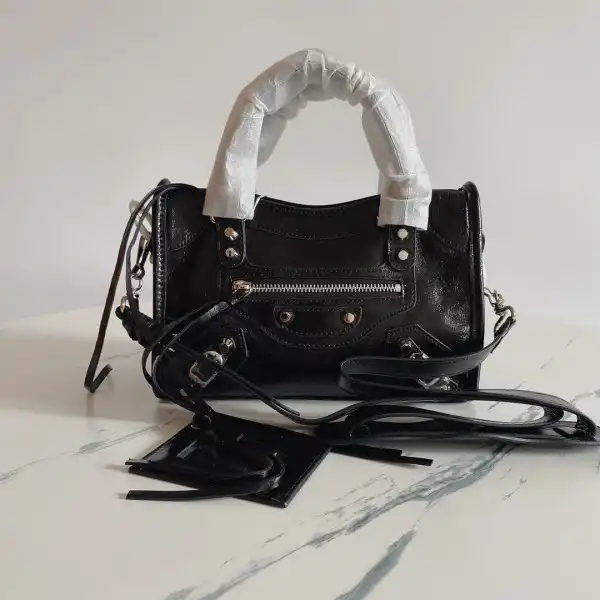 Bagsoffer BALENCIAGA CLASSIC CITY