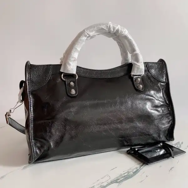 Bagsoffer BALENCIAGA CLASSIC CITY