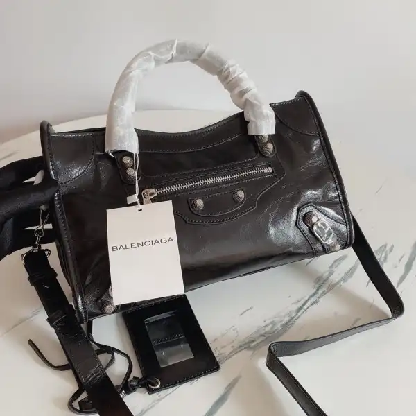 Bagsoffer BALENCIAGA CLASSIC CITY