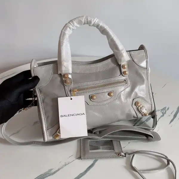 Frstbag ru BALENCIAGA CHANELASSIC CITY