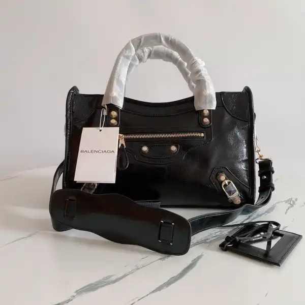 Frstbag ru BALENCIAGA CHANELASSIC CITY