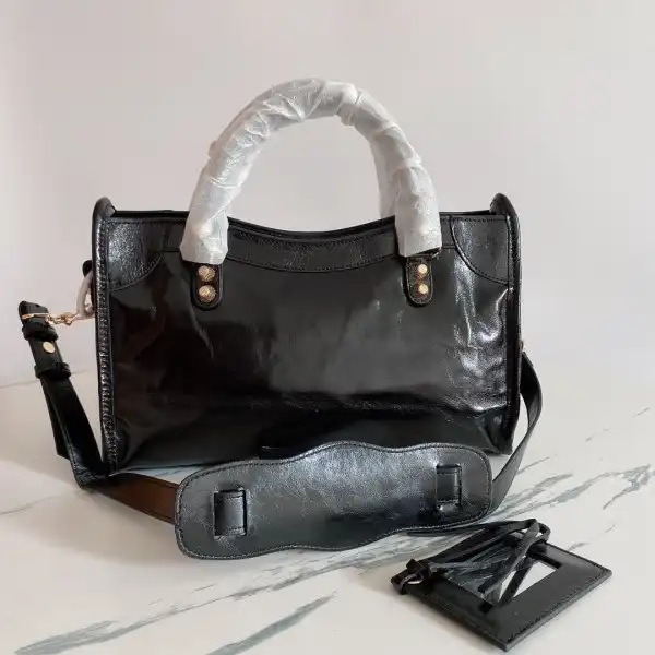 Firstbag Ru BALENCIAGA CHANELASSIC CITY