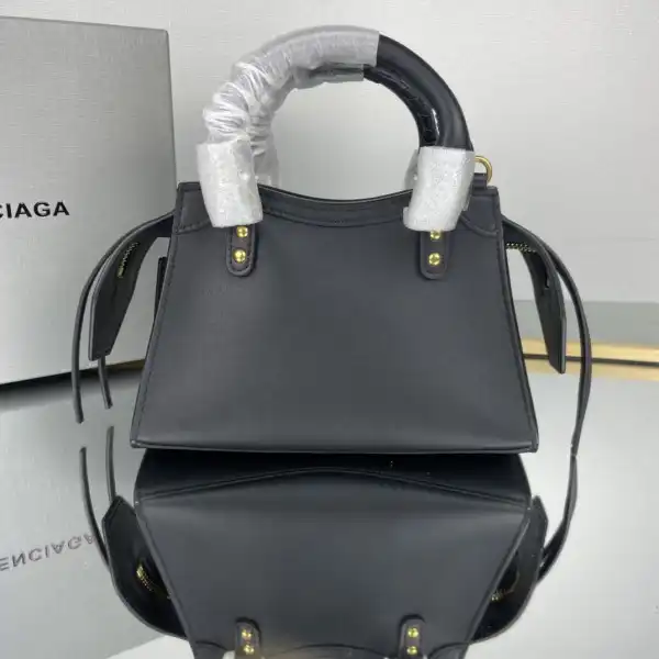 Bagsoffer yupoo BALENCIAGA NEO CLASSIC MINI TOP HANDLE BAG