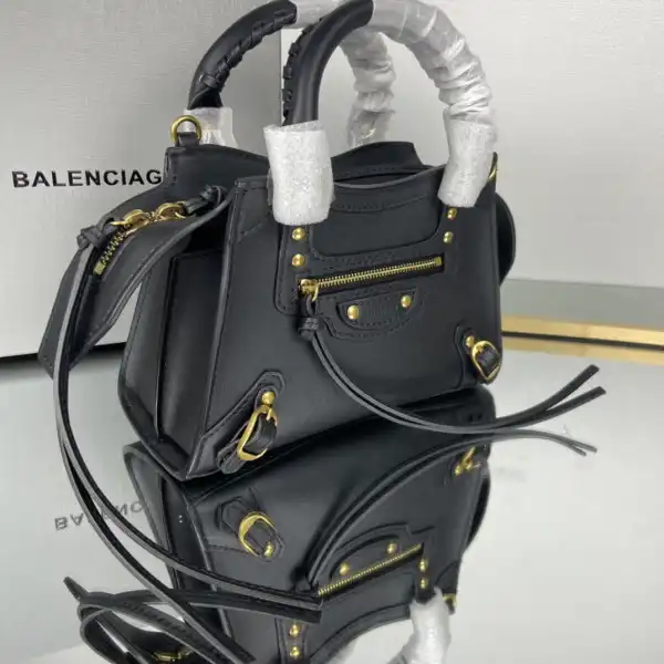 Bagsoffer yupoo BALENCIAGA NEO CLASSIC MINI TOP HANDLE BAG