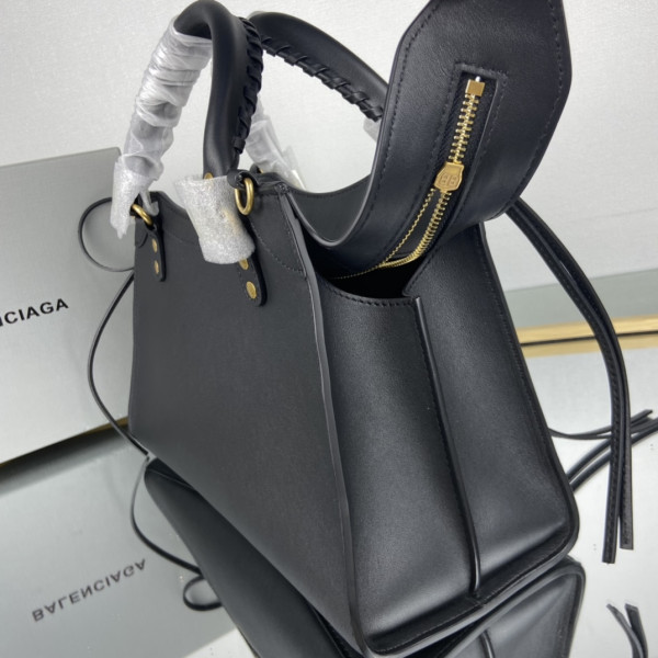 BALENCIAGA NEO CLASSIC SMALL TOP HANDLE BAG