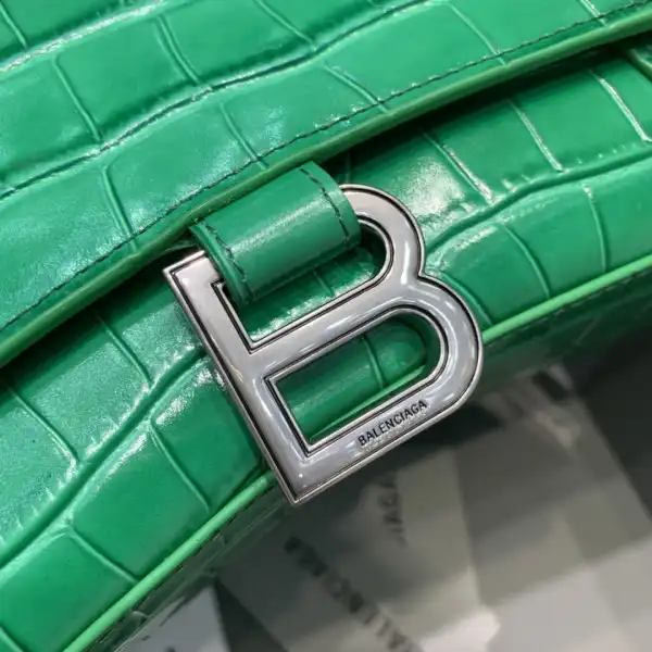 Yupoo bagsoffer BALENCIAGA  HOURGLASS CHAIN BAG