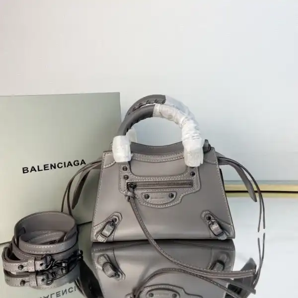 BALENCIAGA NEO CLASSIC MINI TOP HANDLE BAG