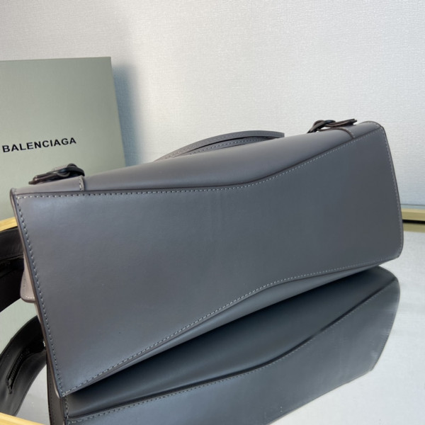 BALENCIAGA NEO CLASSIC SMALL TOP HANDLE BAG