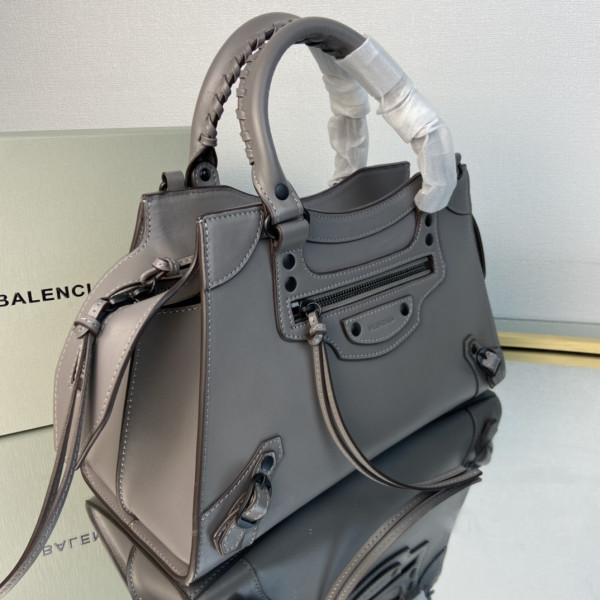 BALENCIAGA NEO CLASSIC SMALL TOP HANDLE BAG