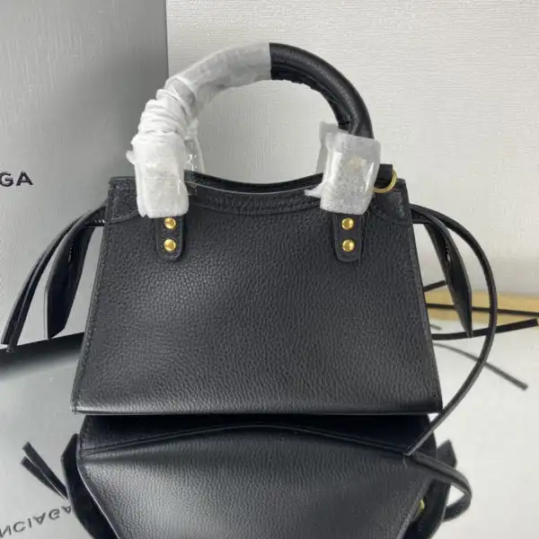 Frstbag ru BALENCIAGA NEO CHANELASSIC MINI TOP HANDLE BAG