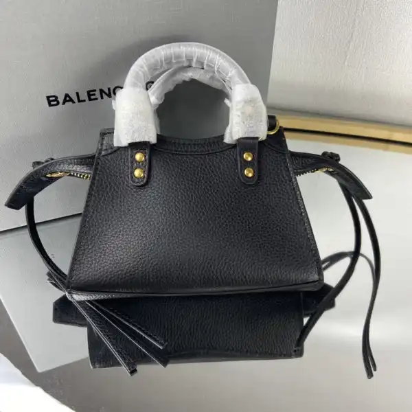 Bagsoffer yupoo BALENCIAGA NEO CLASSIC NANO TOP HANDLE BAG