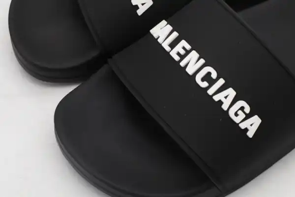 Yupoo bagsoffer BALENCIAGA POOL SLIDE SANDAL