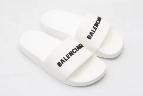 Firstbag Ru BALENCIAGA POOL SLIDE SANDAL