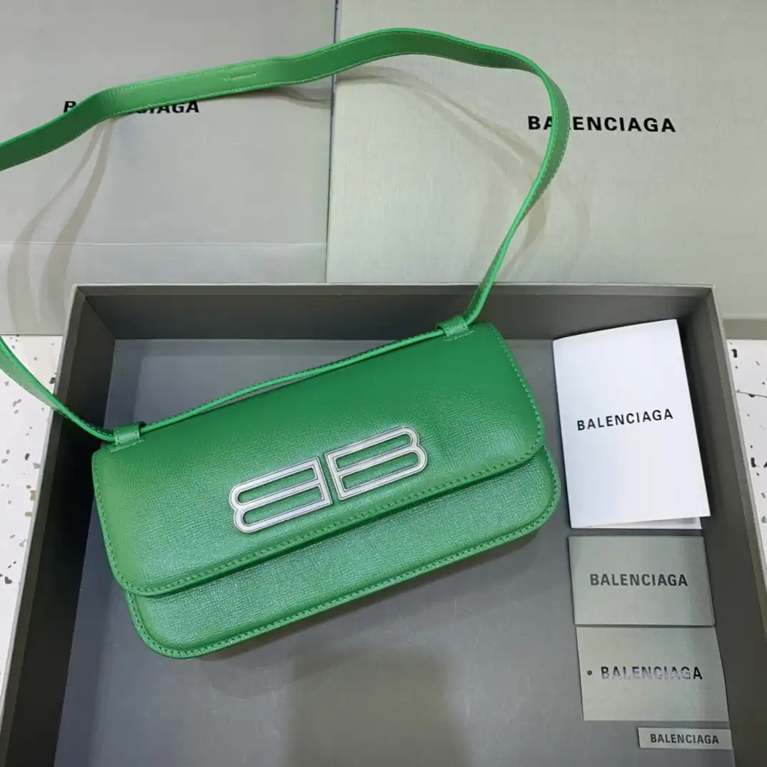 BALENCIAGA WOMEN'S GOSSIP