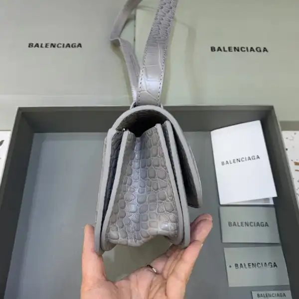 First Bag Ru BALENCIAGA WOMEN'S GOSSIP