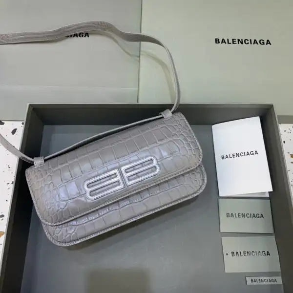 First Bag Ru BALENCIAGA WOMEN'S GOSSIP