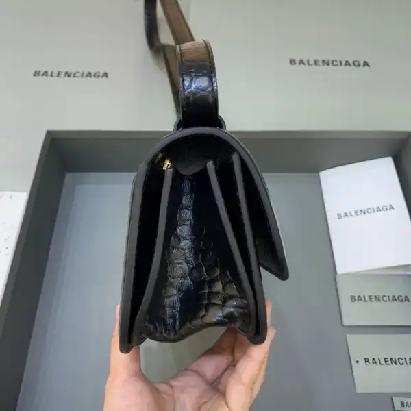 BALENCIAGA WOMEN'S GOSSIP