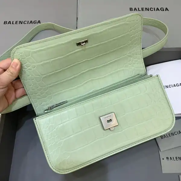 BALENCIAGA WOMEN'S GOSSIP