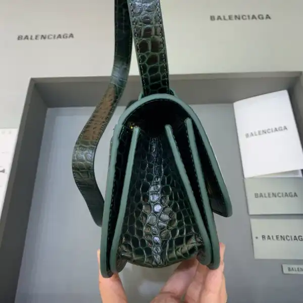 First bag ru BALENCIAGA WOMEN'S GOSSIP