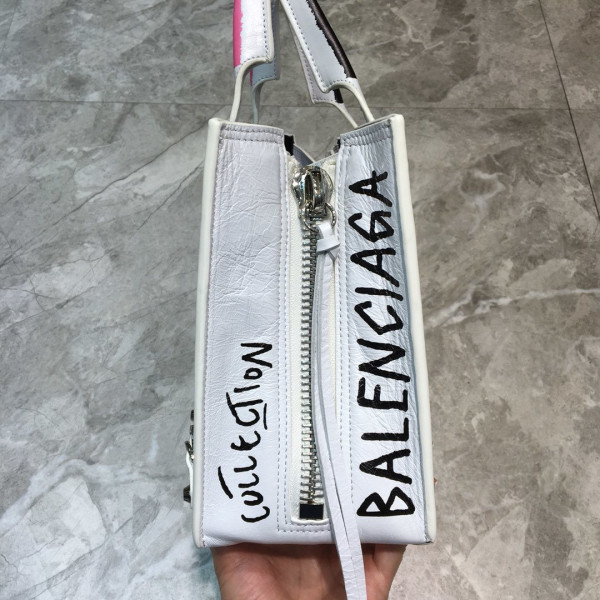 BALENCIAGA CLASSIC CITY GRAFFITI