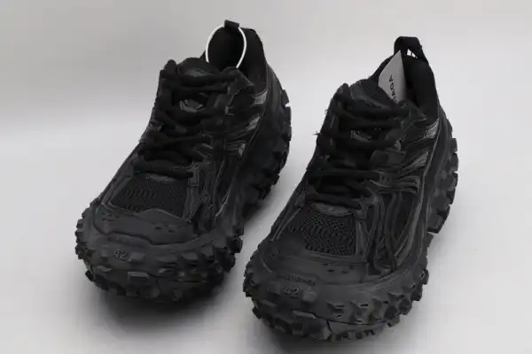 BALENCIAGA DEFENDER SNEAKER