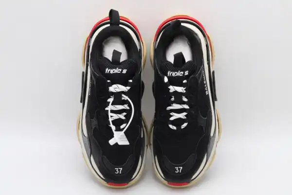 Bagsoffer BALENCIAGA TRIPLE S