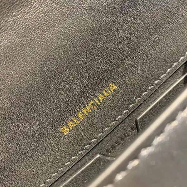 Yupoo bagsoffer BALENCIAGA HOURGLASS XS TOP HANDLE BAG