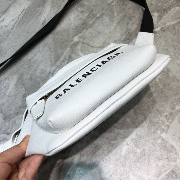 HOT SALE BALENCIAGA EVERYDAY BELTPACK