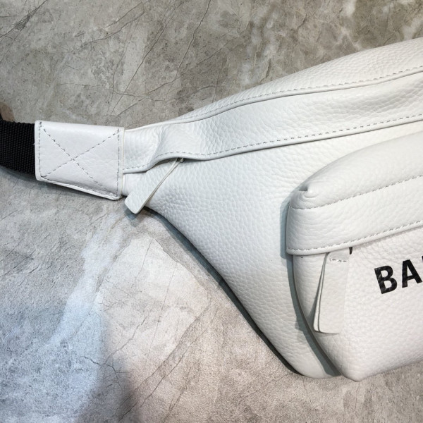 HOT SALE BALENCIAGA EVERYDAY BELTPACK