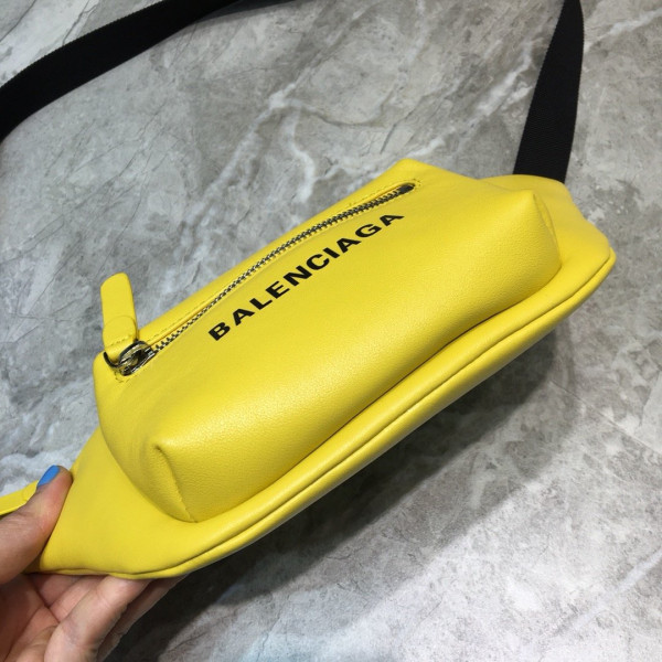 HOT SALE BALENCIAGA EVERYDAY BELTPACK