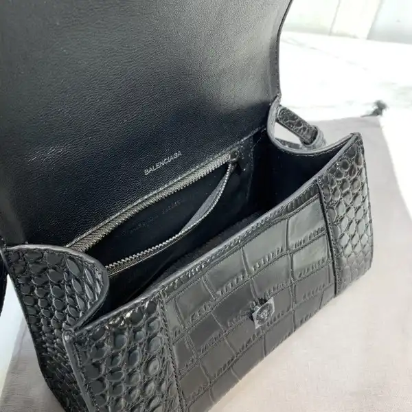 First bag ru BALENCIAGA HOURGLASS SMALL TOP HANDLE BAG