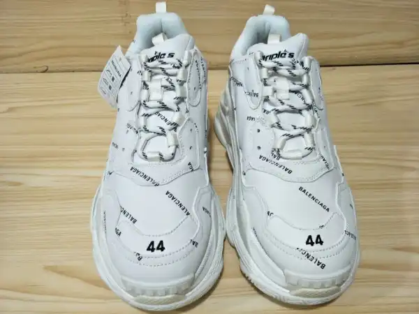 Bagsoffer BALENCIAGA TRIPLE S