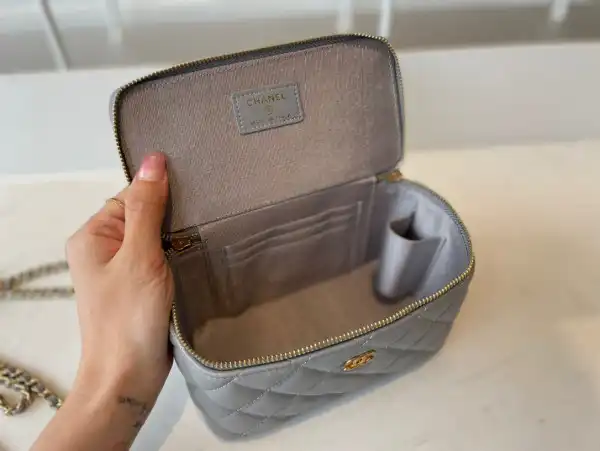 CHANEL VANITY CASE