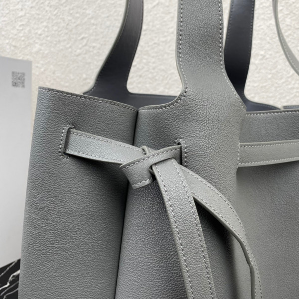 HOT SALE PRADA Leather tote