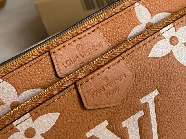 LOUIS VUITTON MULTI POCHETTE ACCESSOIRES