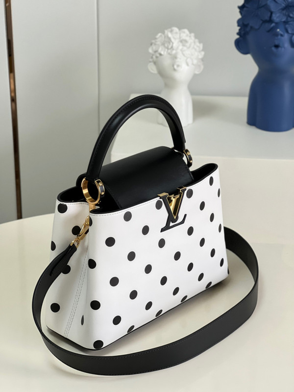 HOT SALE LOUIS VUITTON CAPUCINES MM