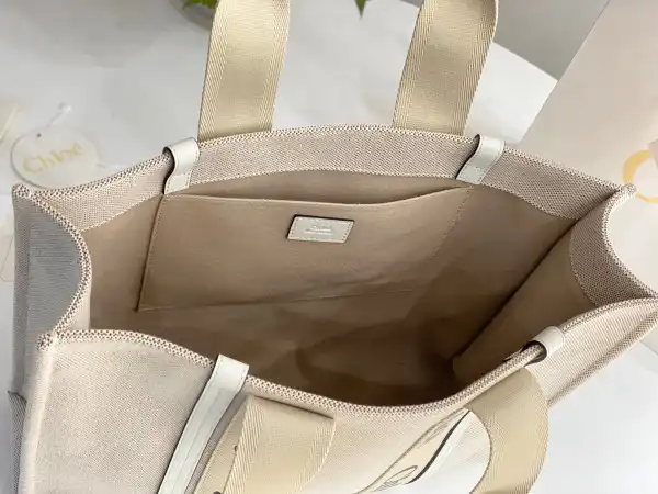 CHLOÉ large woody tote bag