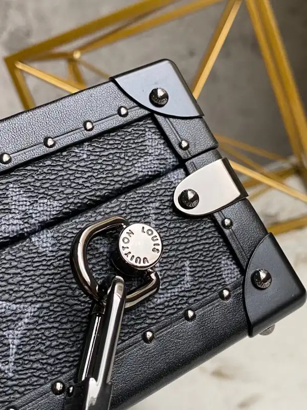 First bag ru LOUIS VUITTON CHANELUTCH BOX