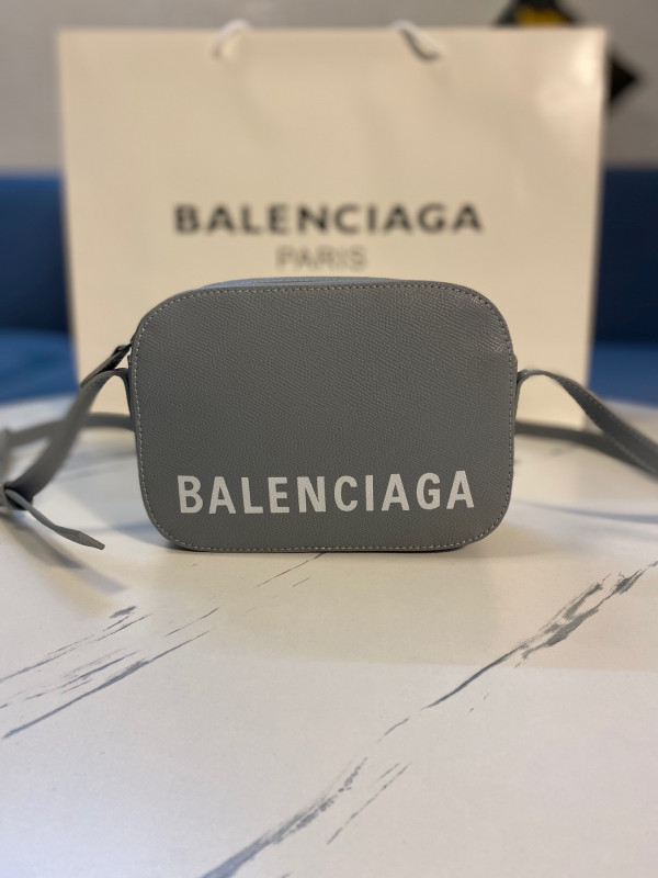 HOT SALE BALENCIAGA EVERYDAY CAMERA BAG XS