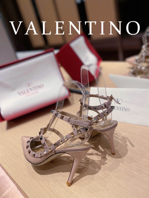 VALENTINO ROCKSTUD SANDAL