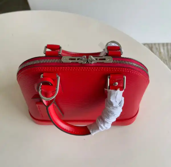 First bag ru LOUIS VUITTON ALMA BB