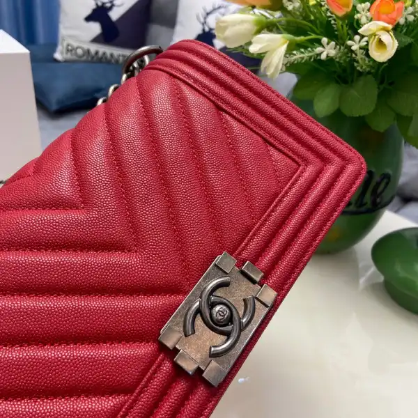 CHANEL BOY BAG 25CM