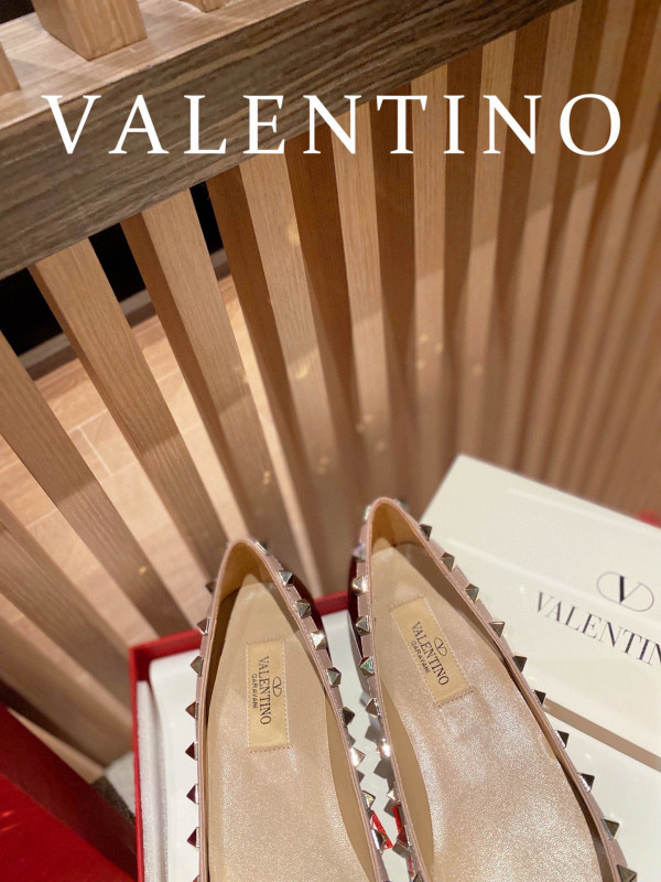 VALENTINO ROCKSTUD FLAT