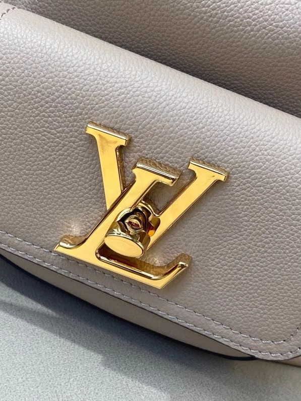 HOT SALE LOUIS VUITTON LOCKME BUCKET