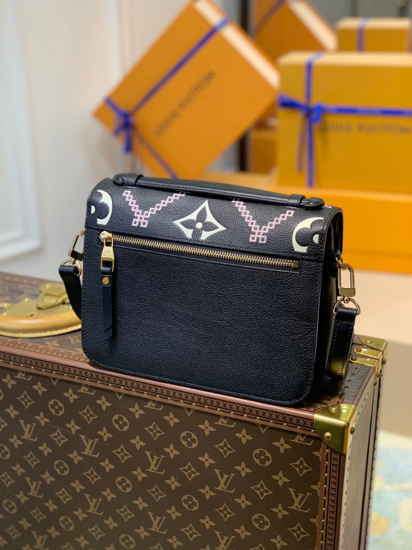 [FREE SHIPPING] LOUIS VUITTON POCHETTE MÉTIS