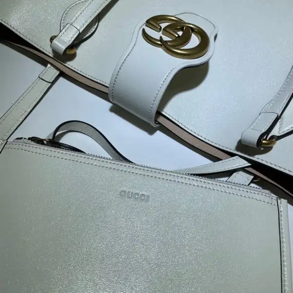 GUCCI Medium tote with Double G