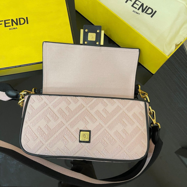 HOT SALE FENDI BAGUETTE