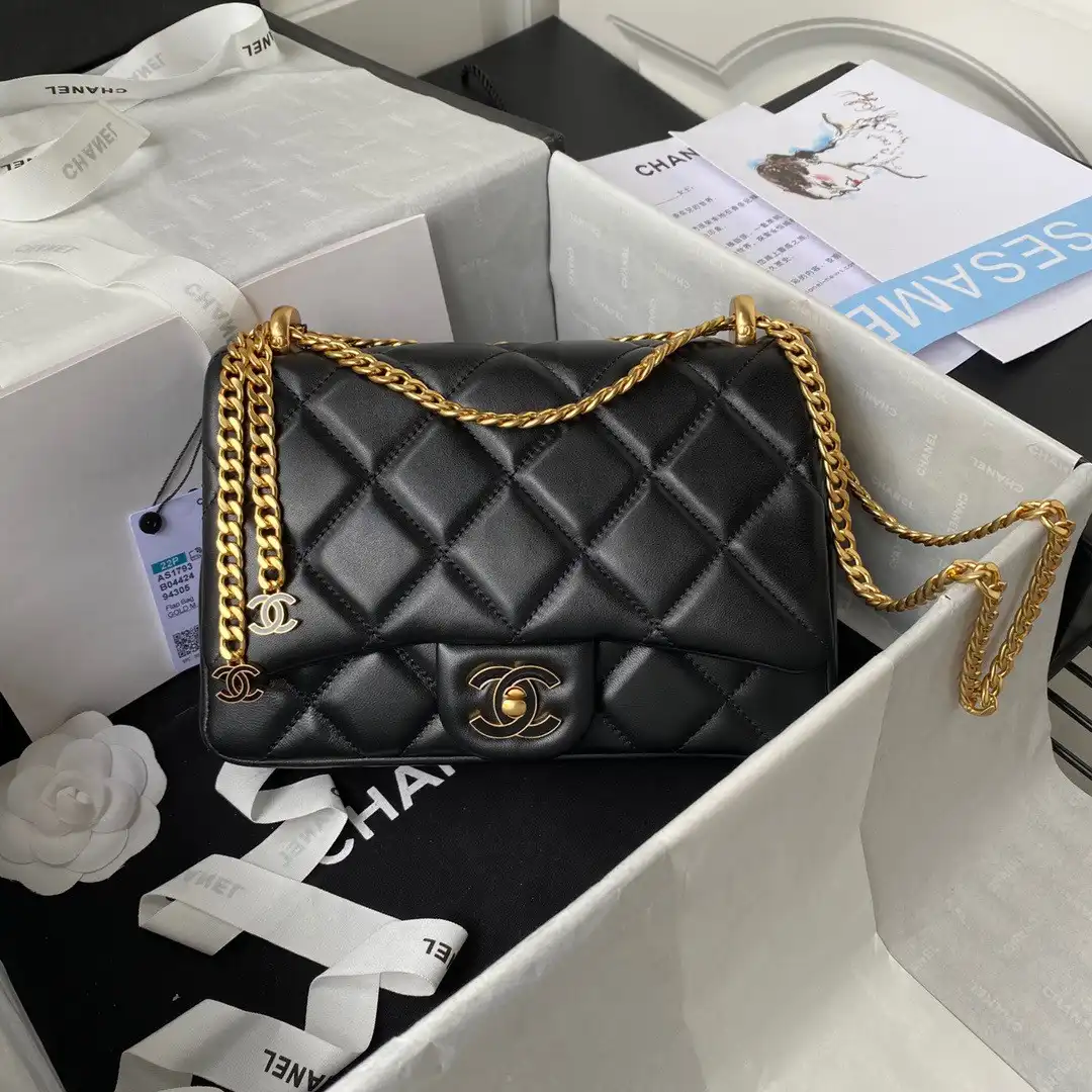 CHANEL FLAP BAG