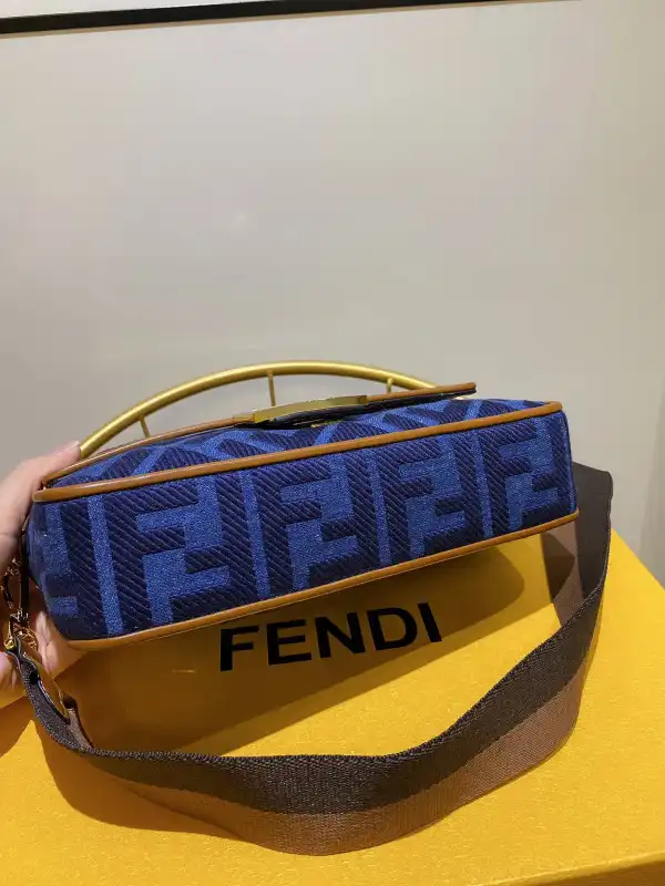 Bagsoffer FENDI BAGUETTE