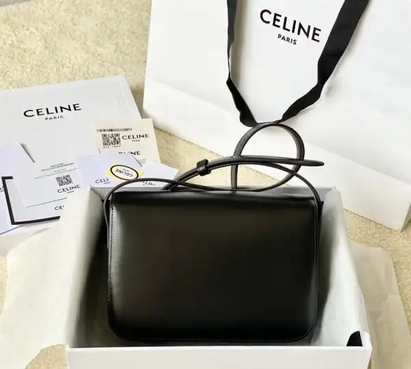 Yupoo bagsoffer CELIN* CLASSIQUE TRIOMPHE BAG